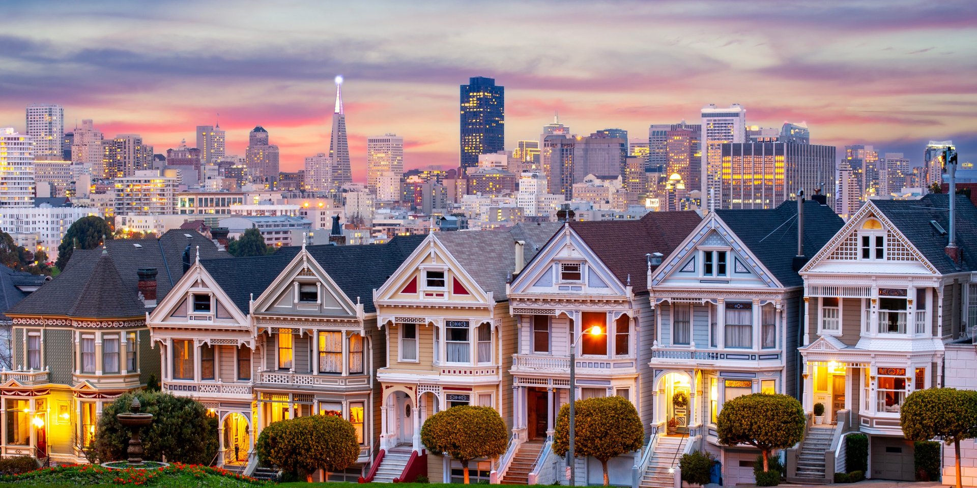 San Francisco skyline with Painted Ladies Victorian houses